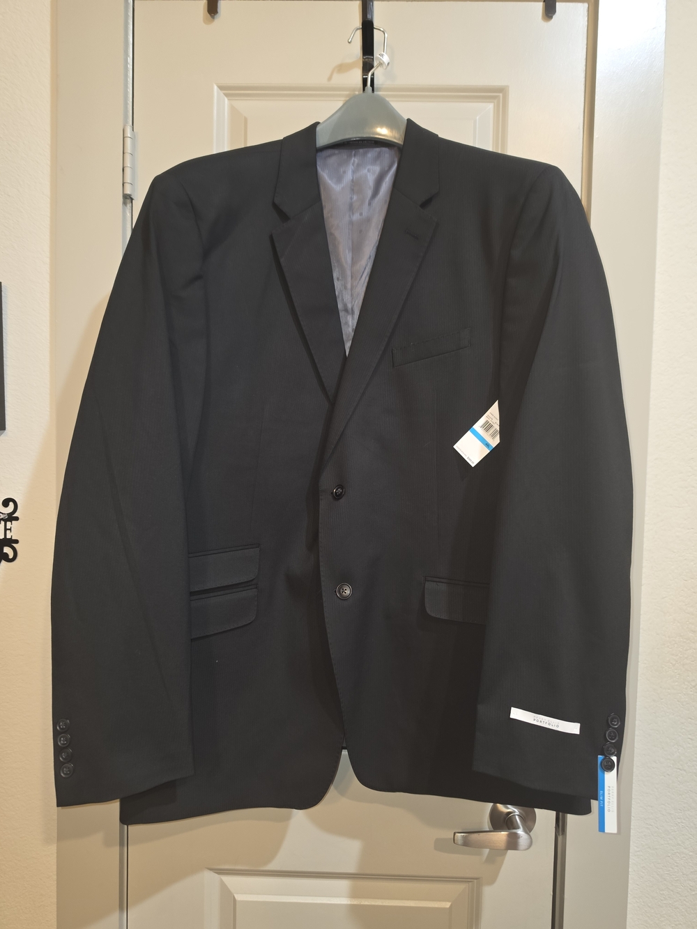 Perry Ellis Black Suit, Size 48L, NWT